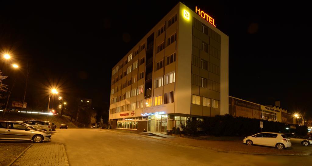 Hotel Pzmot لوبلين المظهر الخارجي الصورة