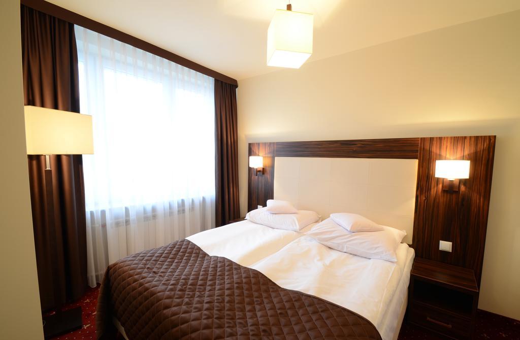 Hotel Pzmot لوبلين الغرفة الصورة