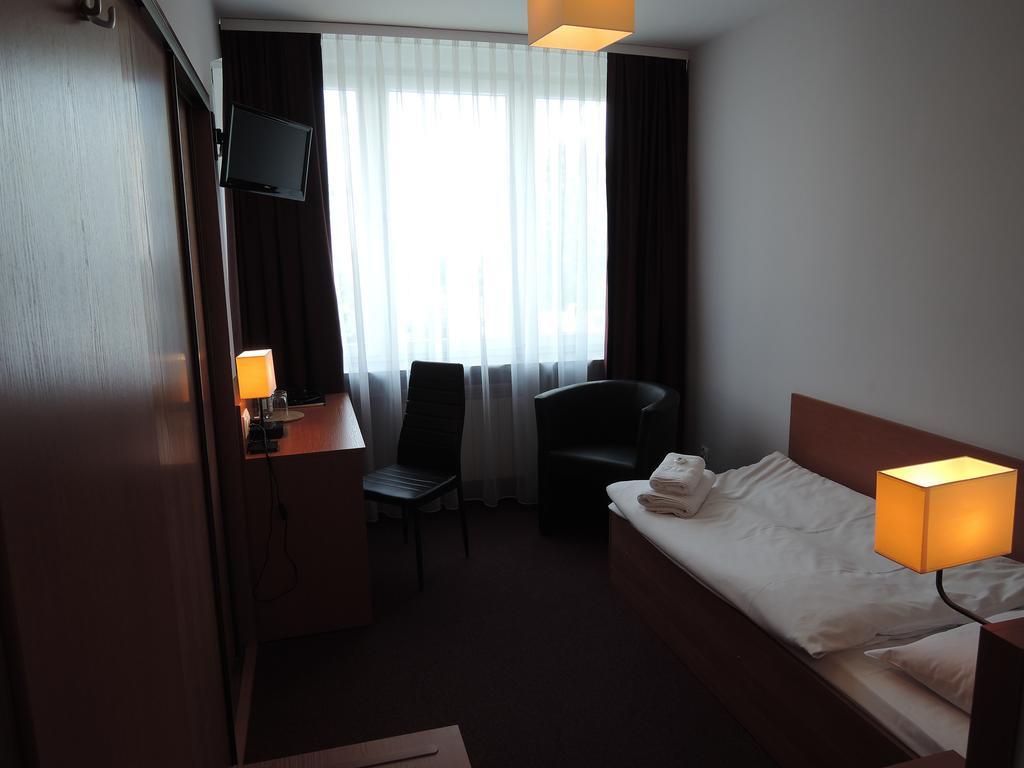 Hotel Pzmot لوبلين المظهر الخارجي الصورة