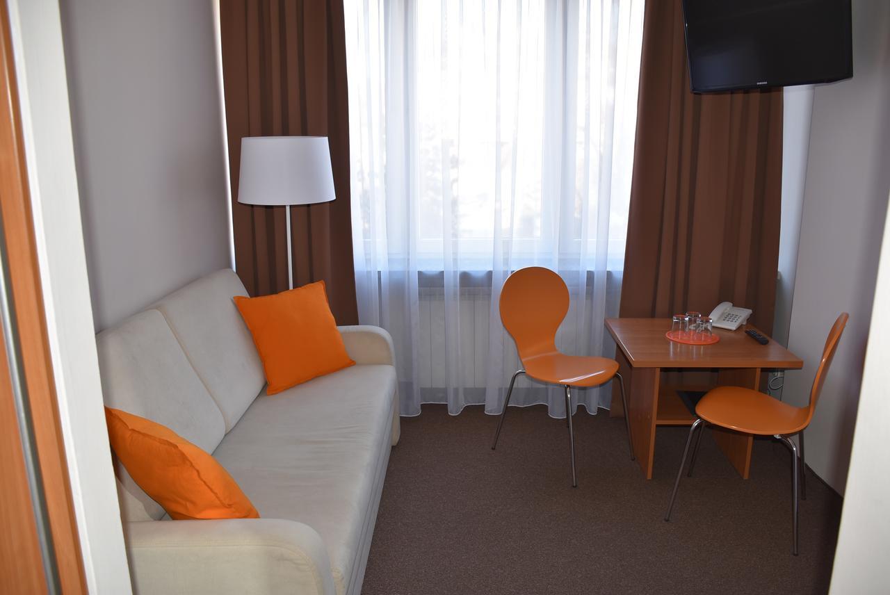 Hotel Pzmot لوبلين المظهر الخارجي الصورة