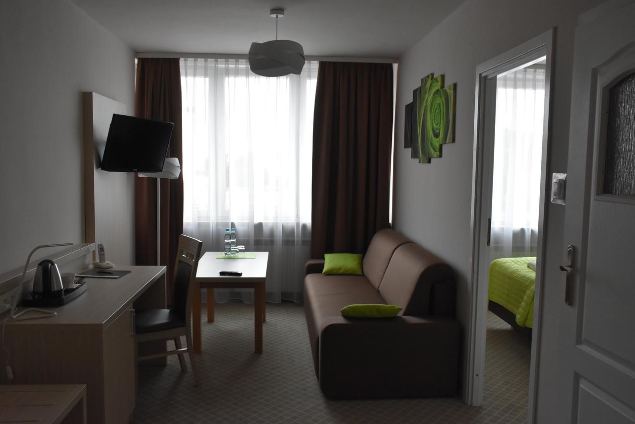 Hotel Pzmot لوبلين المظهر الخارجي الصورة
