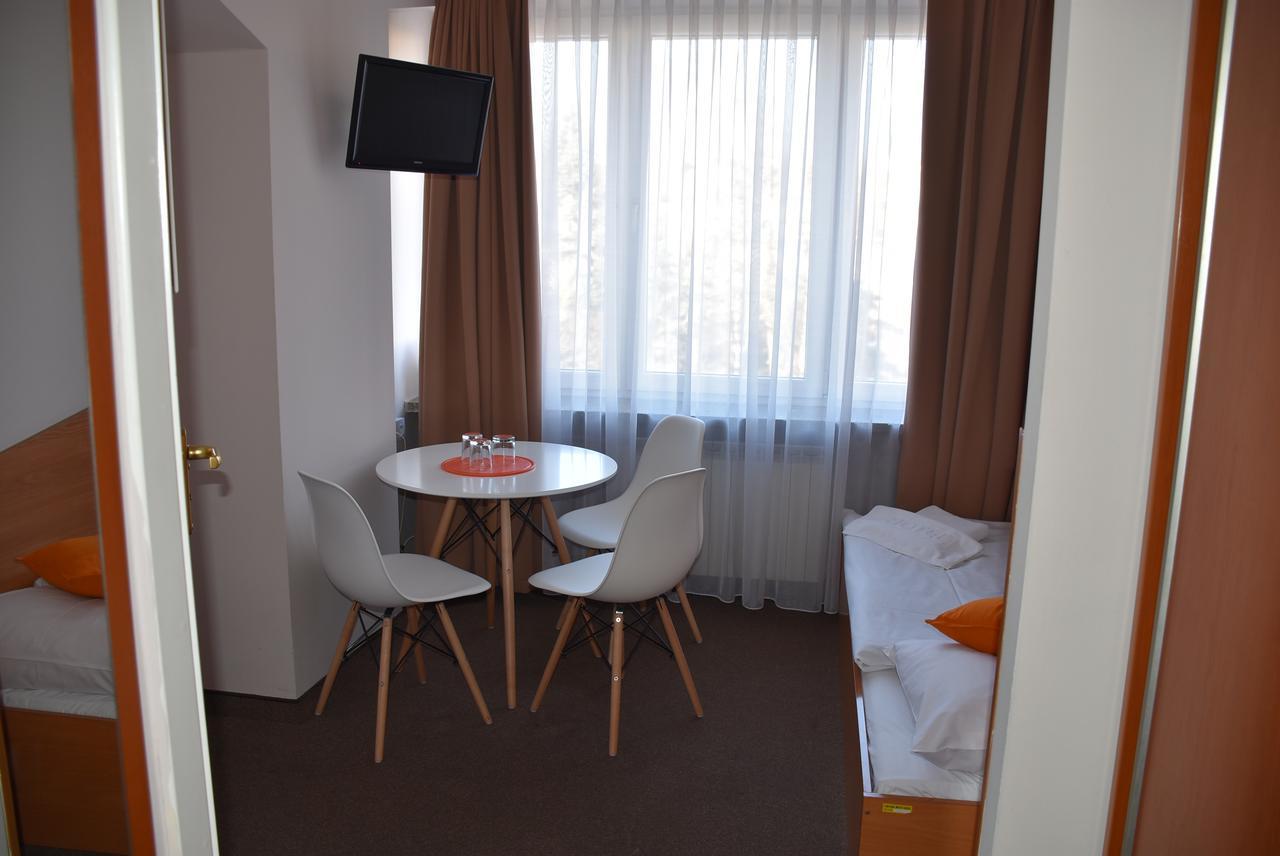 Hotel Pzmot لوبلين المظهر الخارجي الصورة